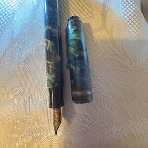 Elegant Black and Green Fountain Pen 1950s